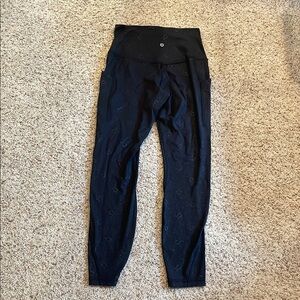 Lululemon Black High-Waisted Leggings size 6
